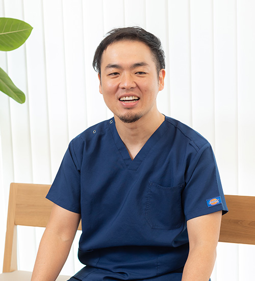 歯科医を目指された理由をお聞かせください。interview 01